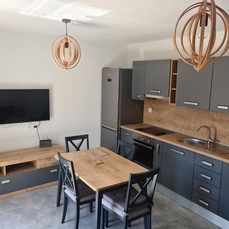 Hello Sunshine - Apartment On The Beach Zubovići 외부 사진